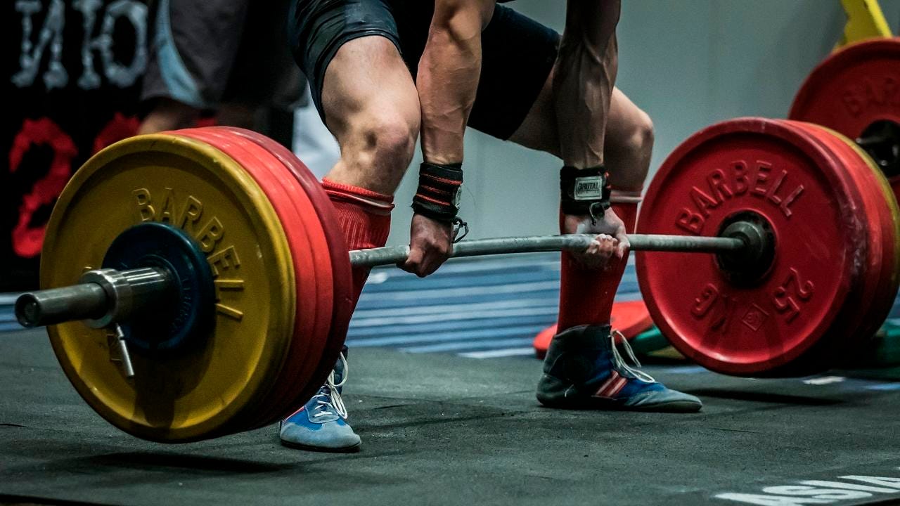11 Reasons Why You Need To Lift Heavy For Fat Loss