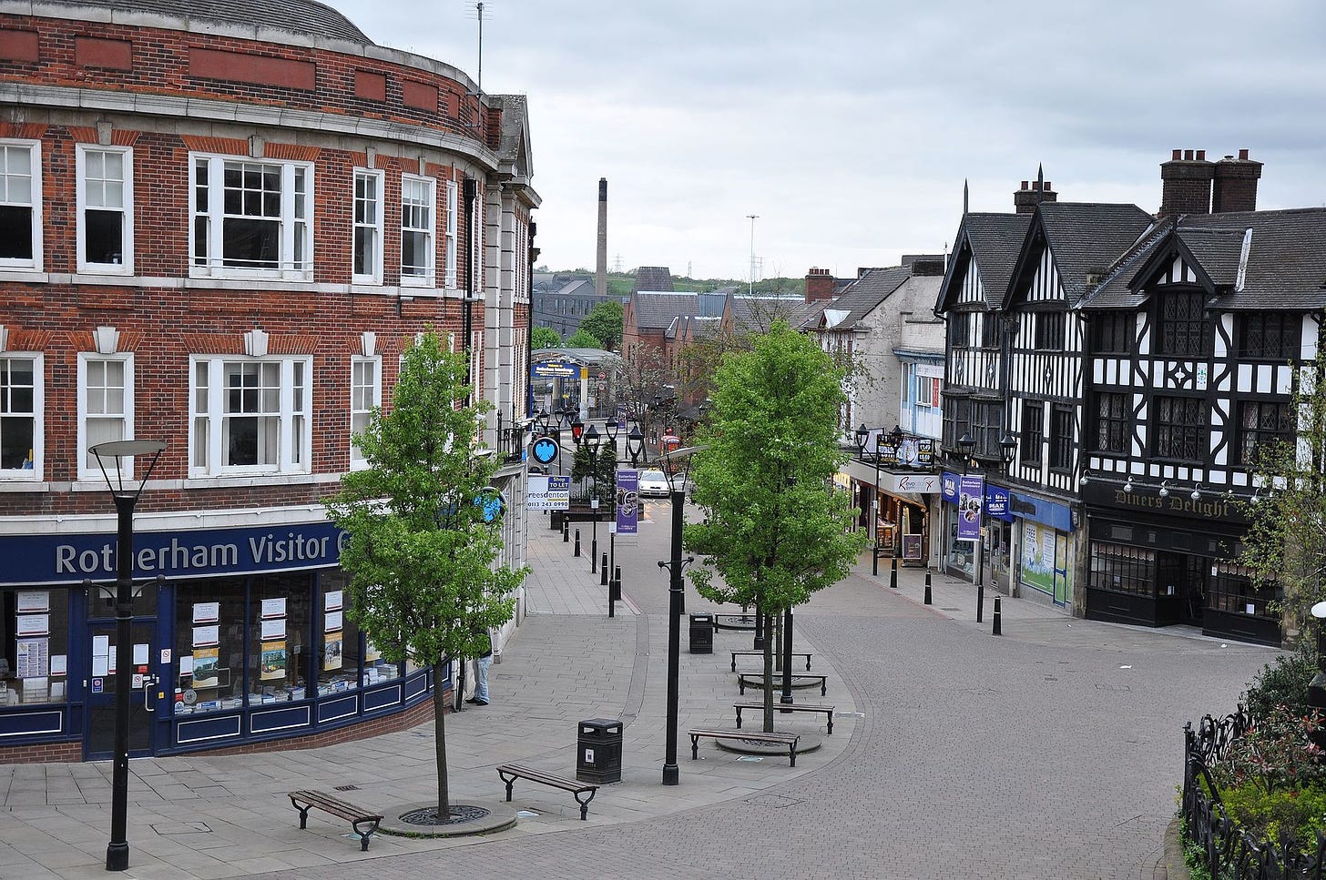 Rotherham town centre, May 2010.jpg