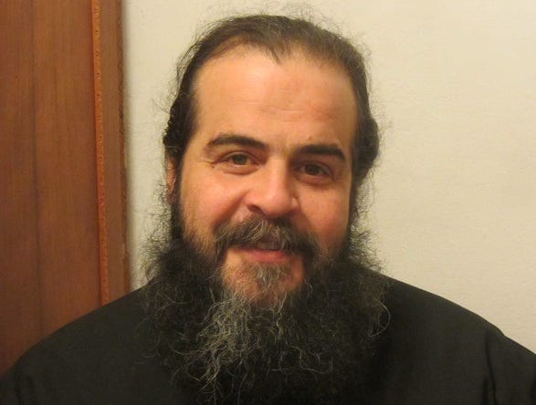 Δικάζομαι επειδή λειτούργησα...