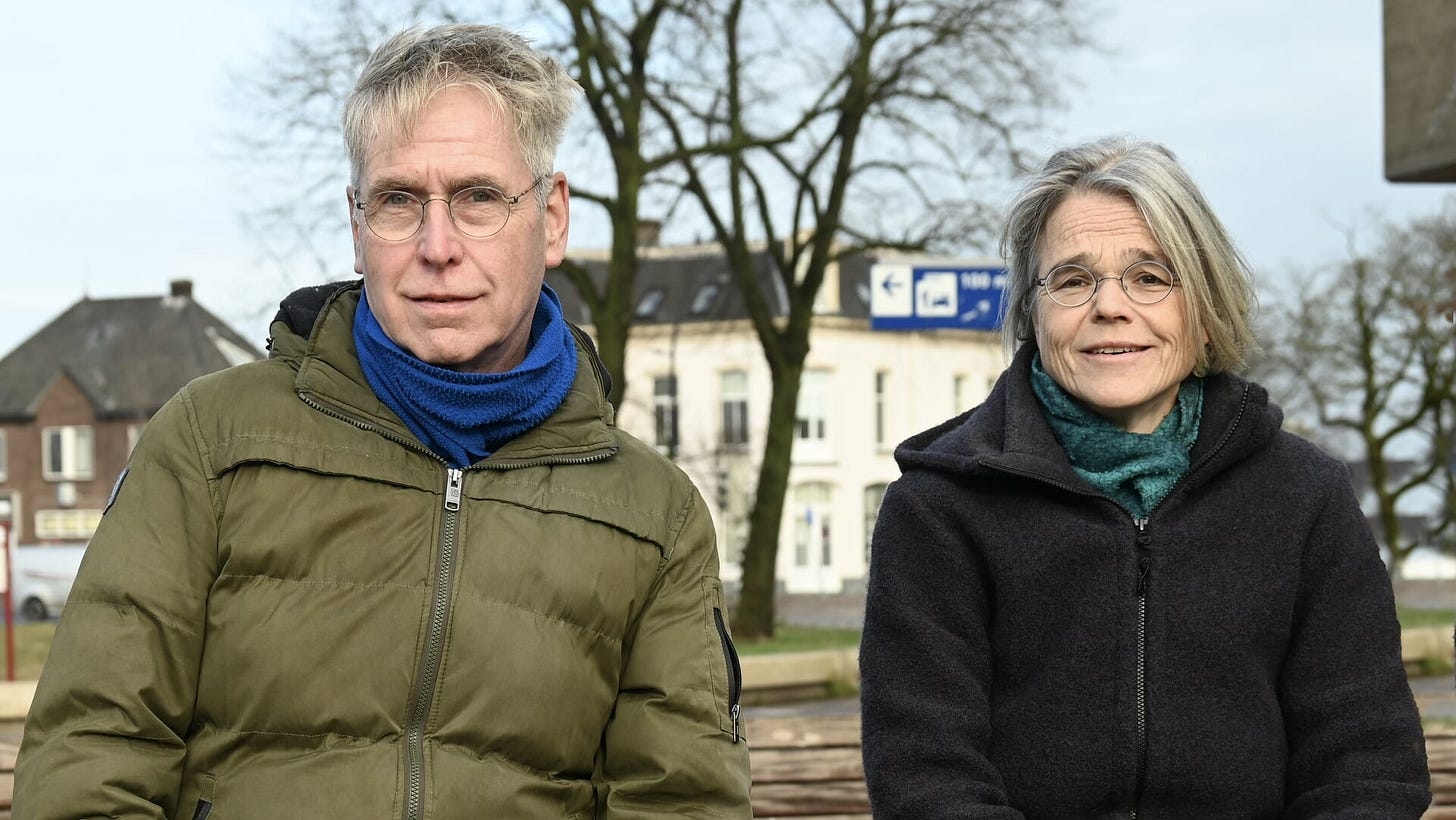 Mark Ebbers en Marion Steur zijn de nieuwe dichters des Achterhoeks. Zij zijn de opvolgers van Bert Scheuter en Helma Snelooper. Foto: DeSchepper&Co.nl