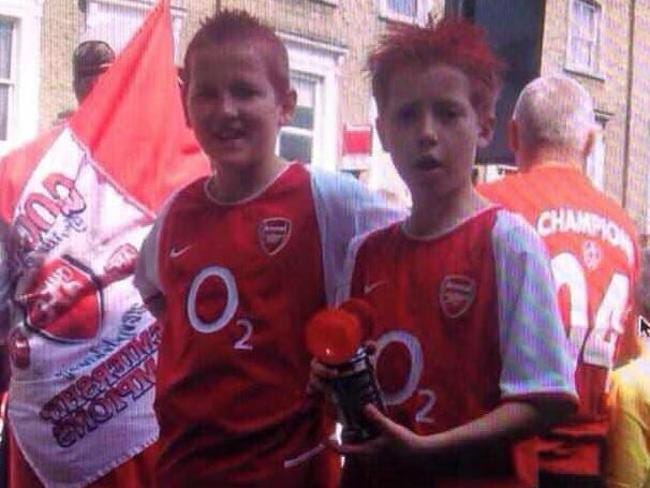 Harry Kane released by Arsenal: young picture, fan, Tottenham