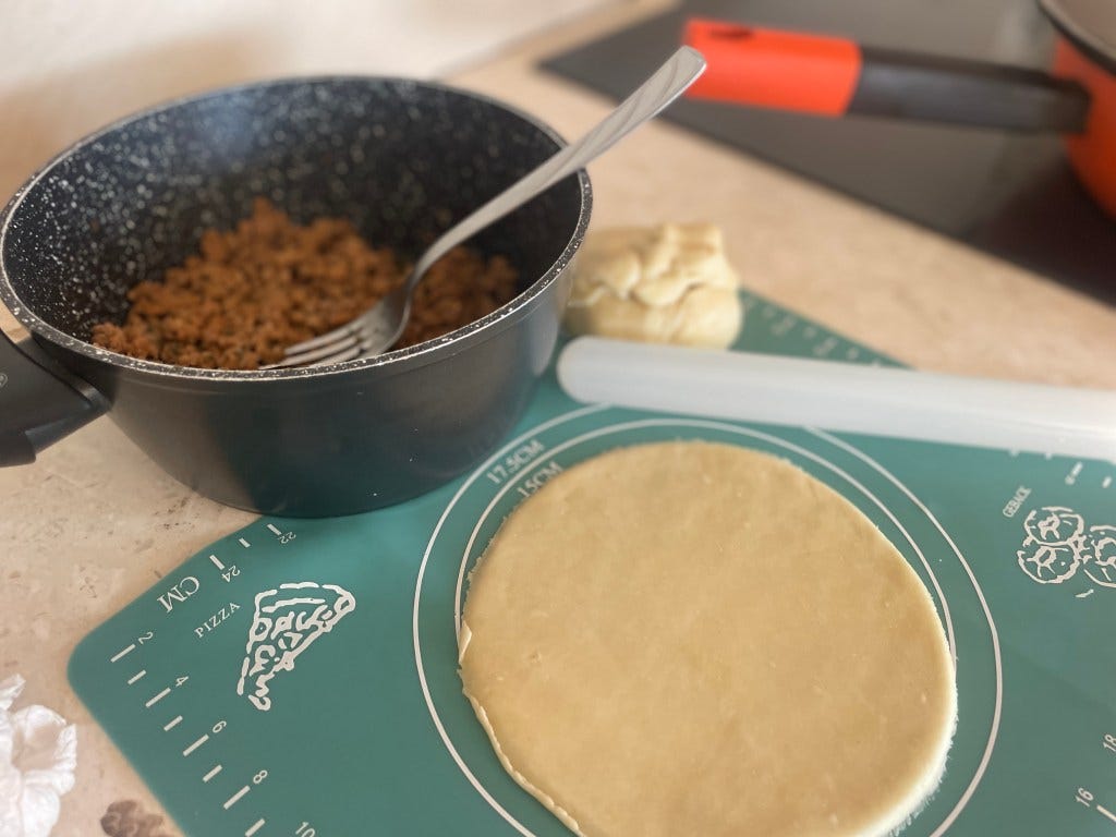 Empanadas vs Pastelillos