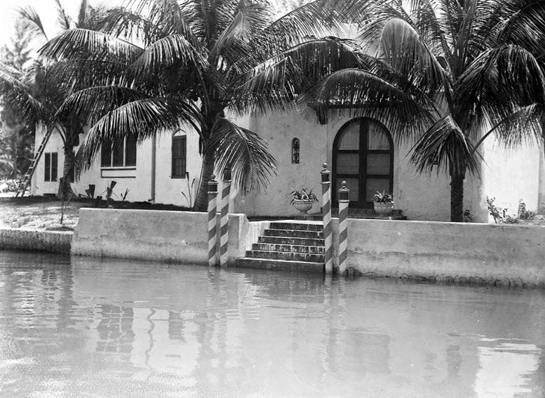 Figure 2: Casa Rosita in 1924 along the Collins Canal. Courtesy of Miami-Dade Public Library, Romer Collection.