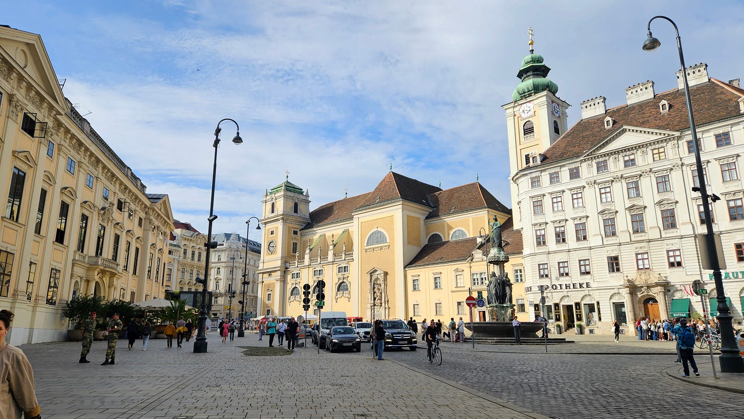 Vienna is a great place to live because it is so clean.