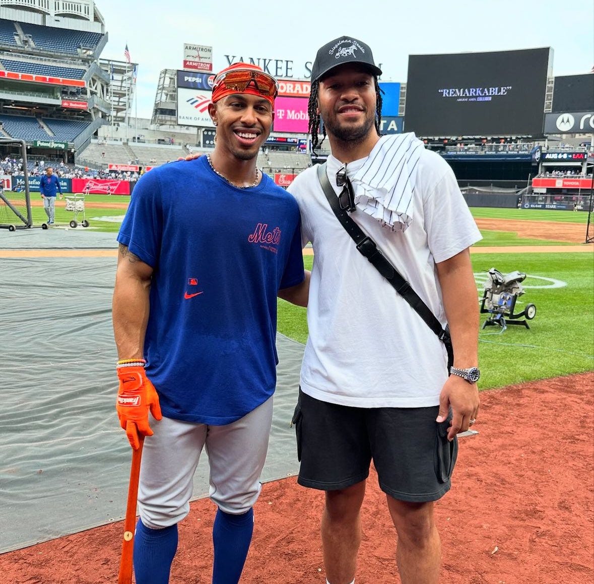 Metsmerized Online on X: "Francisco Lindor 🤝 Jalen Brunson (📸: @Mets)  https://t.co/WHZBtBSg9T" / X