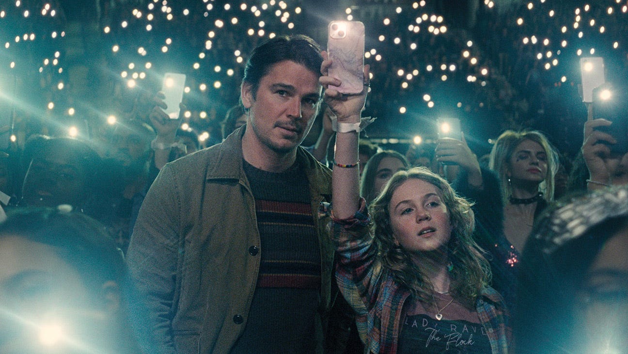 Trap' Review: Josh Hartnett in M. Night Shyamalan Concert Thriller