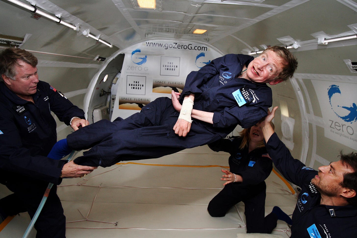 File:Physicist Stephen Hawking in Zero Gravity NASA.jpg - Wikipedia