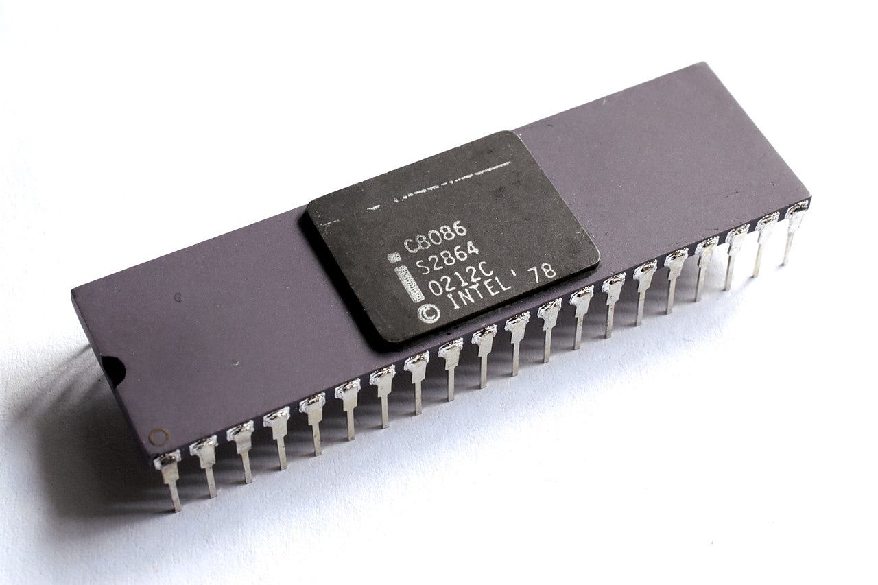 Intel 8086 cpu close up