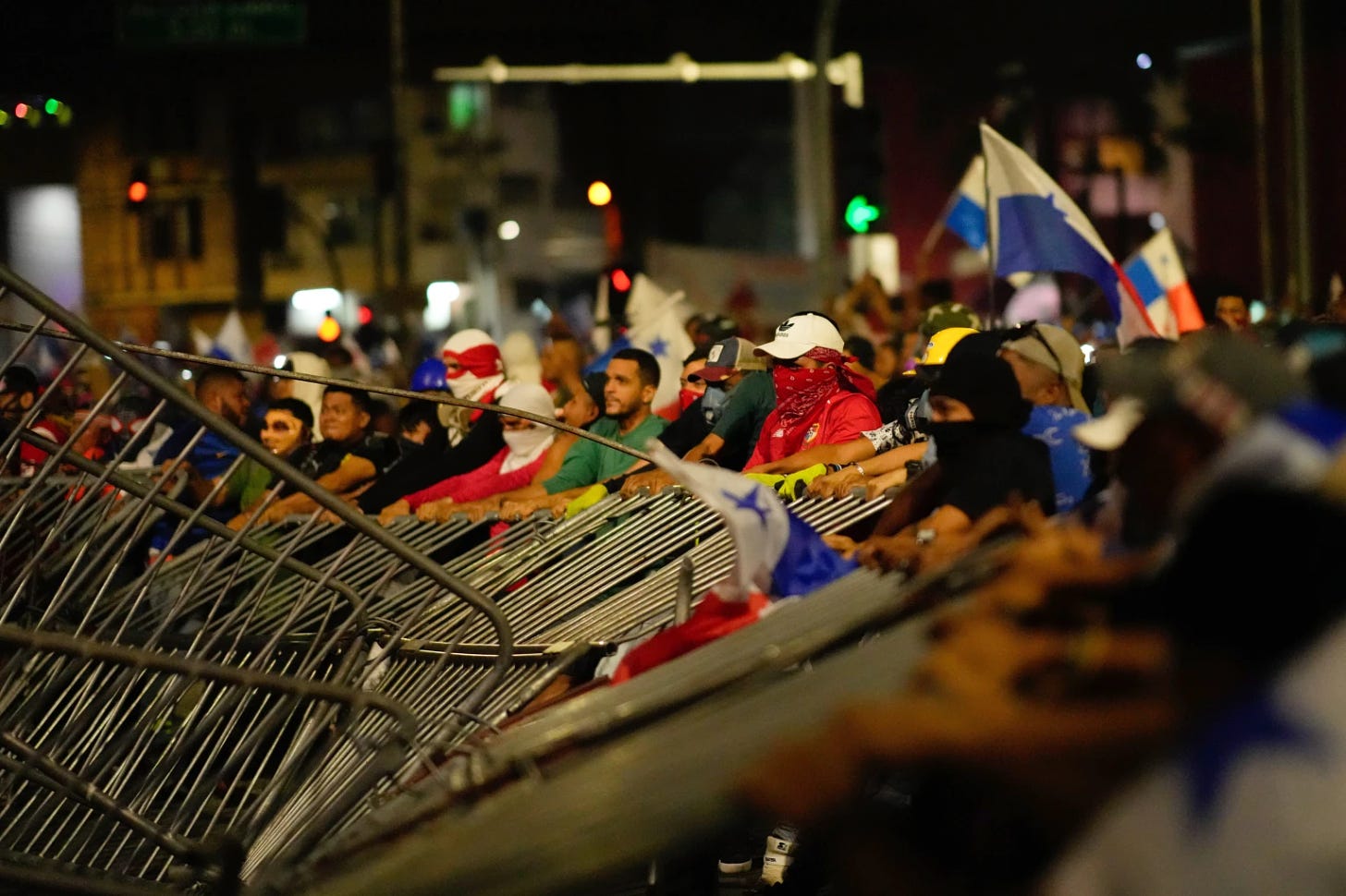 Protestas masivas en Panamá: 4 claves para entender el conflicto minero -  Corta