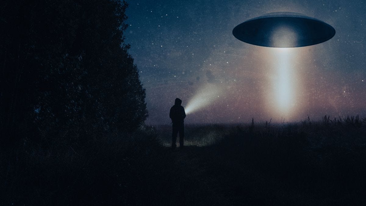 'Stonehenge worker' says he has 'proof' of shape-shifting UFO over ...