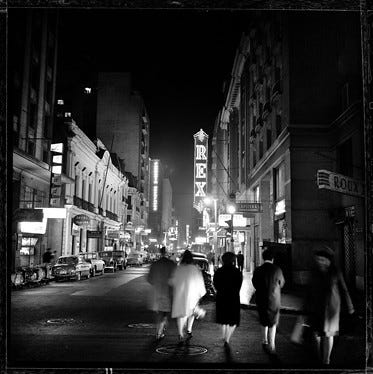 Noche de cine en Santiago calle Huerfanos y Mac Iver 1957 | Flickr