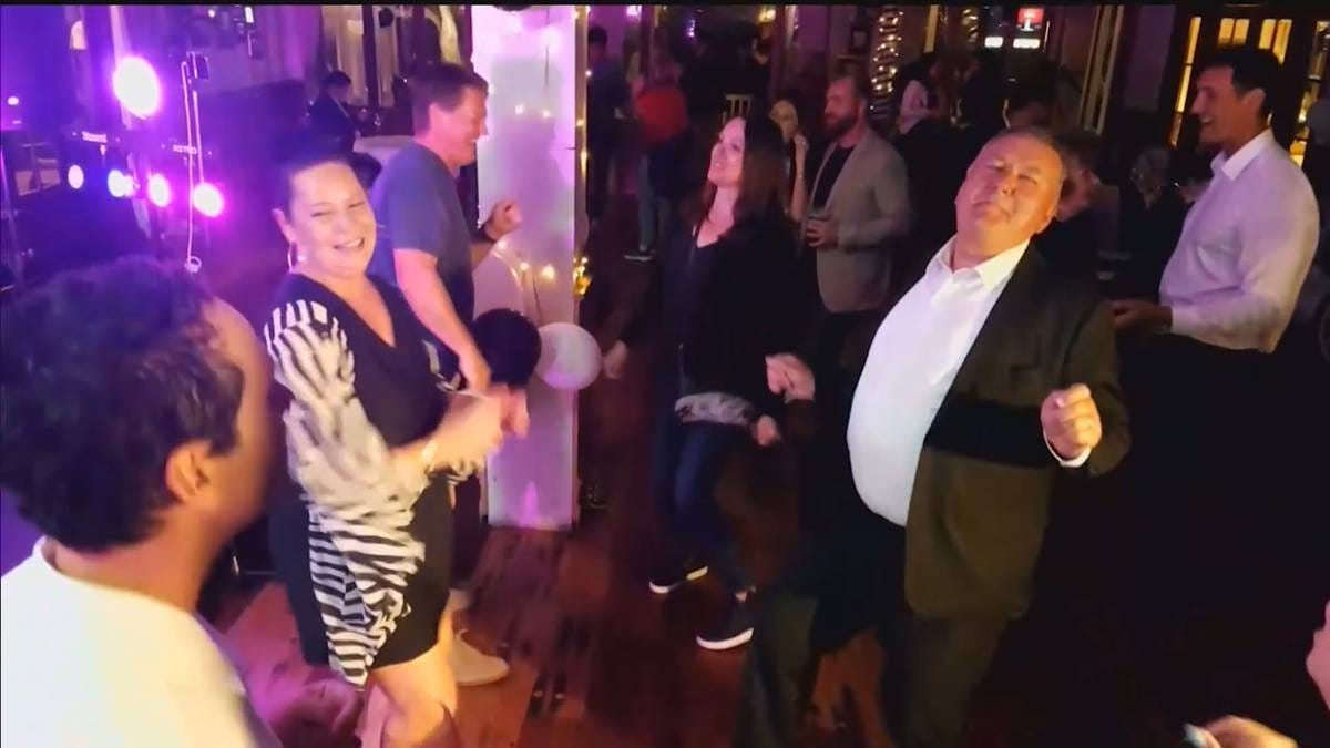 Election results: The dance of defeat as Shane Jones boogies into the night  - NZ Herald