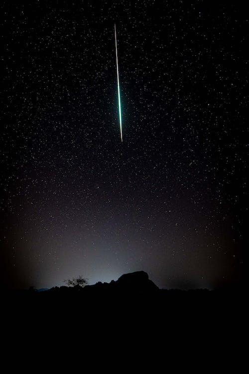 Free Starry Sky with Falling Meteor Stock Photo