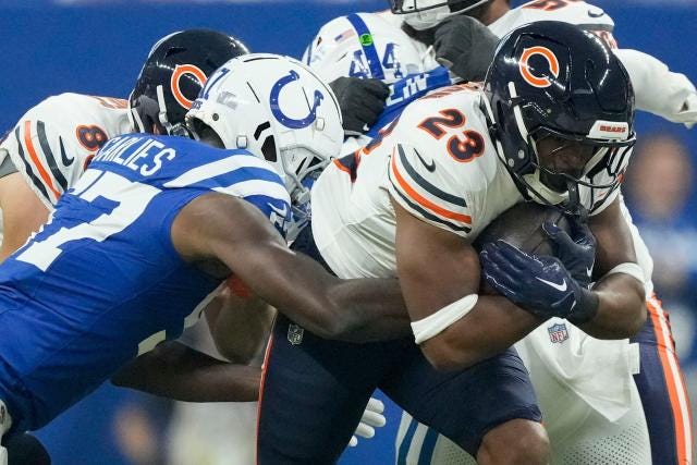 Bears RB Roschon Johnson could see more carries vs. Rams - Yahoo Sports