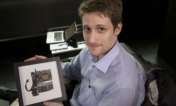 Edward Snowden shows surveillance nsa at work 2015