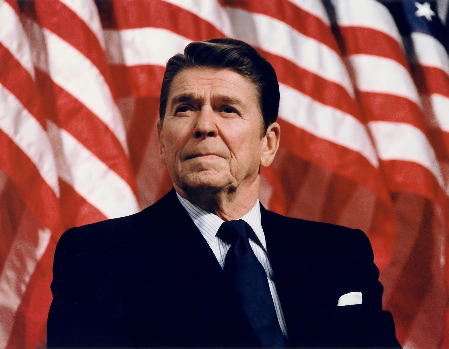 Datei:President Reagan speaking in Minneapolis 1982.jpg - Wikipedia