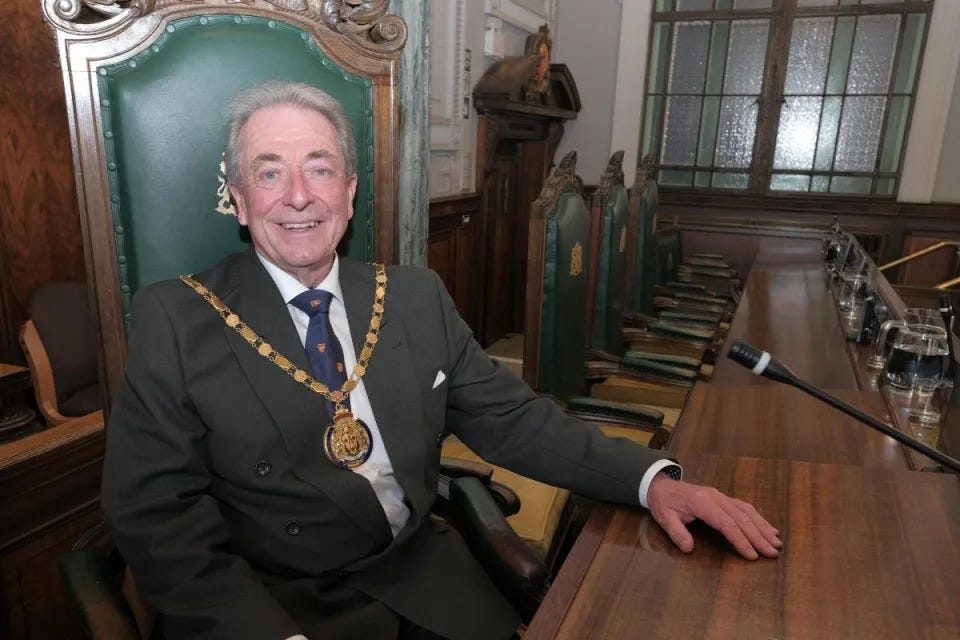 Tributes to Lancashire County Council chairman Keith Iddon who has died