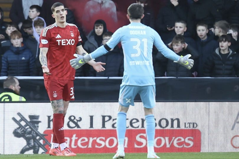 Pundit baffled Aberdeen 'haven't learned' from flaw that gifted St Mirren  victory - Yahoo Sport