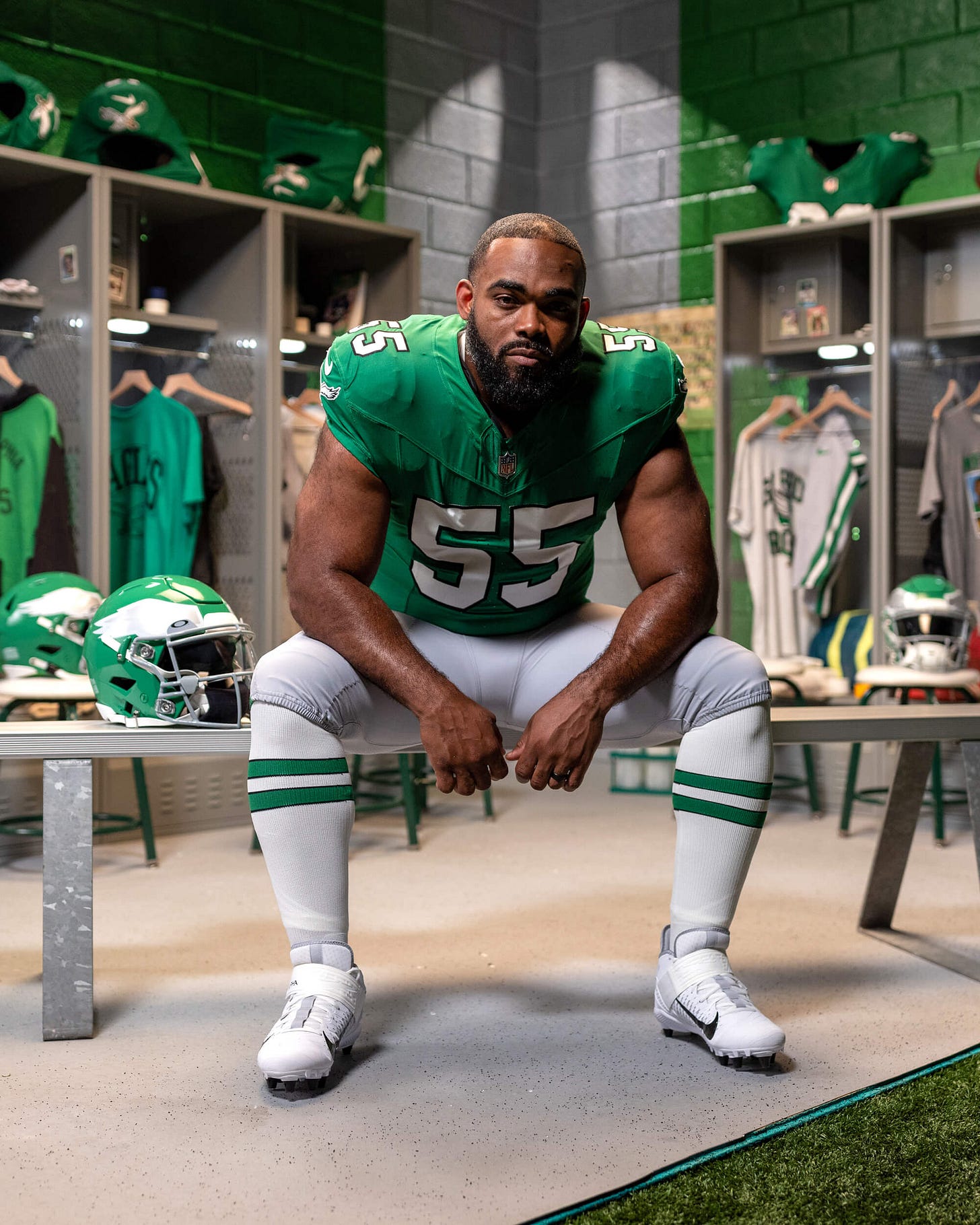 Andrew Lind on X: The Philadelphia Eagles will wear their new Kelly green  throwback uniforms for the first time this season during tonight's game  against the Miami Dolphins:    / X