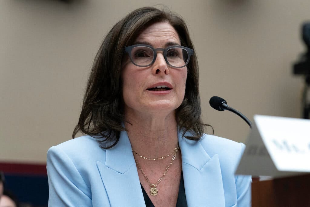 Who Is Claire Shipman, the New Interim President of Columbia? - The New ...