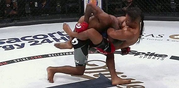 joe taimanglo beats darrion caldwell bellator 159