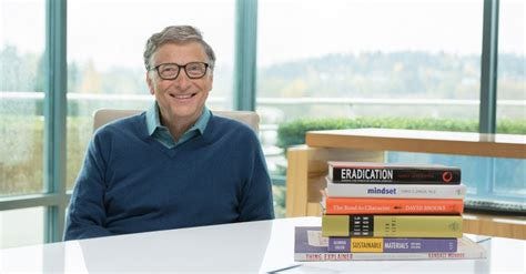 Bill Gates' favorite reads of 2015 are nerdy delights