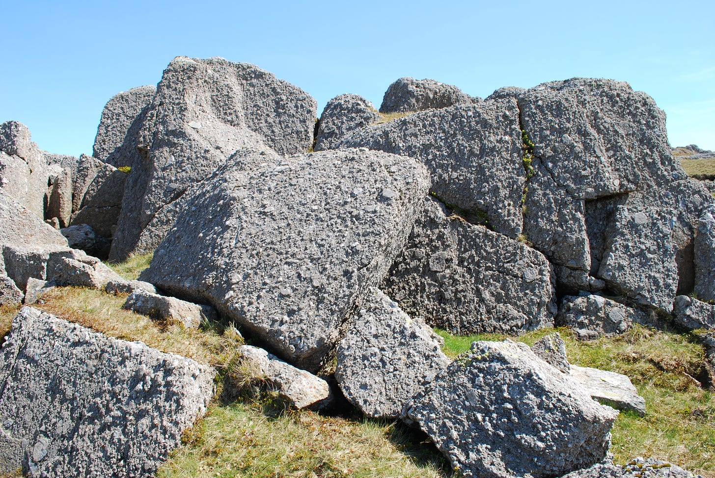 Lapilli tuff – with little lumps of pumice in it – at the summit of Pavey Ark