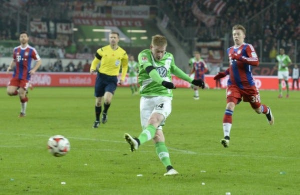 kevin du bruyne gives wolfsburg a lead on bayern munich 2015