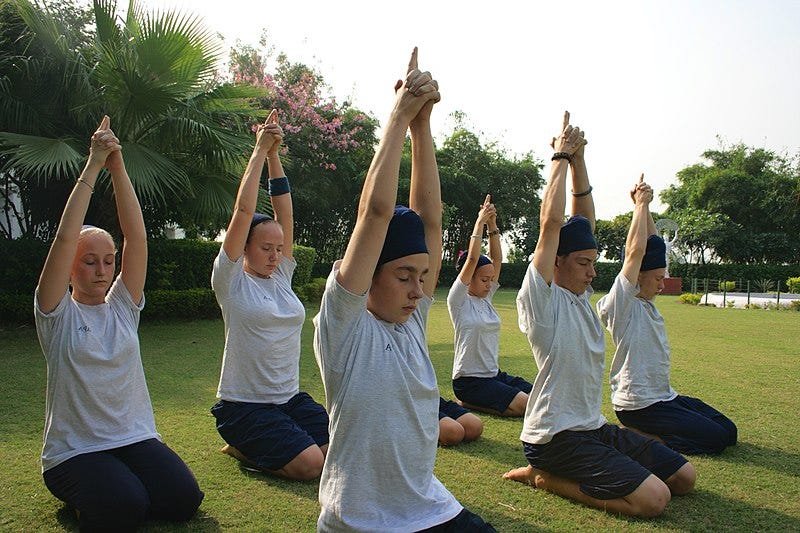 File:Yoga at Miri Piri Academy.jpg