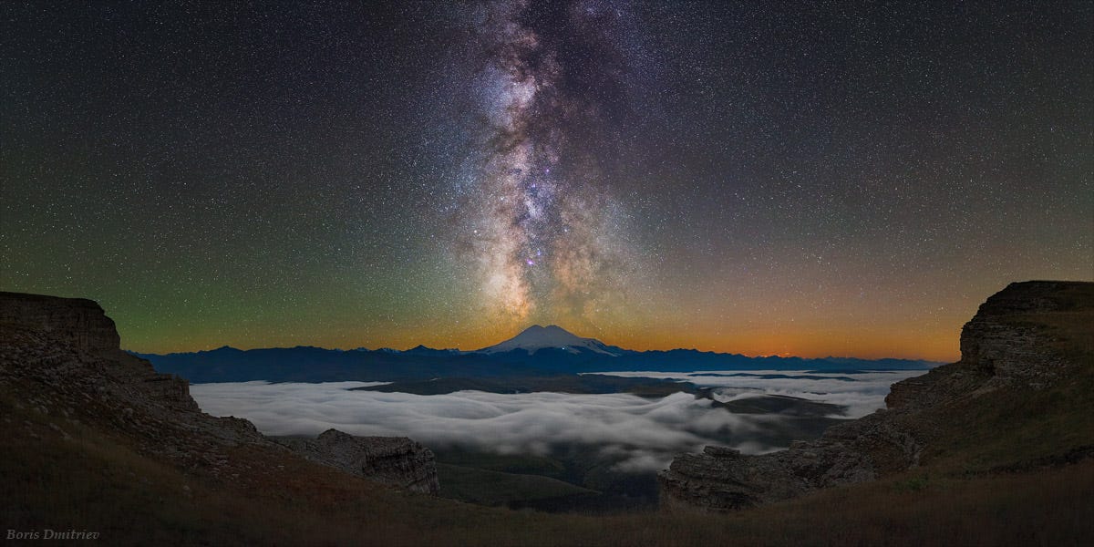 Un volcán de estrellas, fotografía de Boris Dmitriev