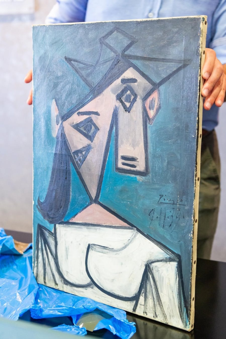 Pablo Picasso's "Woman's Head" was stolen in January 2012 and found on June 29, 2021. Photo © Hellenic Republic Ministry of Citizen Protection Pablo Picasso's "Woman's Head" was stolen in January 2012 and found on June 29, 2021. Photo © Hellenic Republic Ministry of Citizen Protection