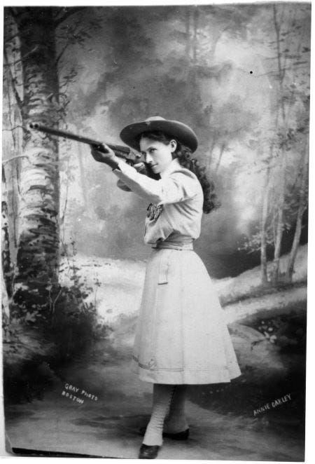 Annie Oakley: Sharpshooter & Remarkable Woman - America Comes Alive