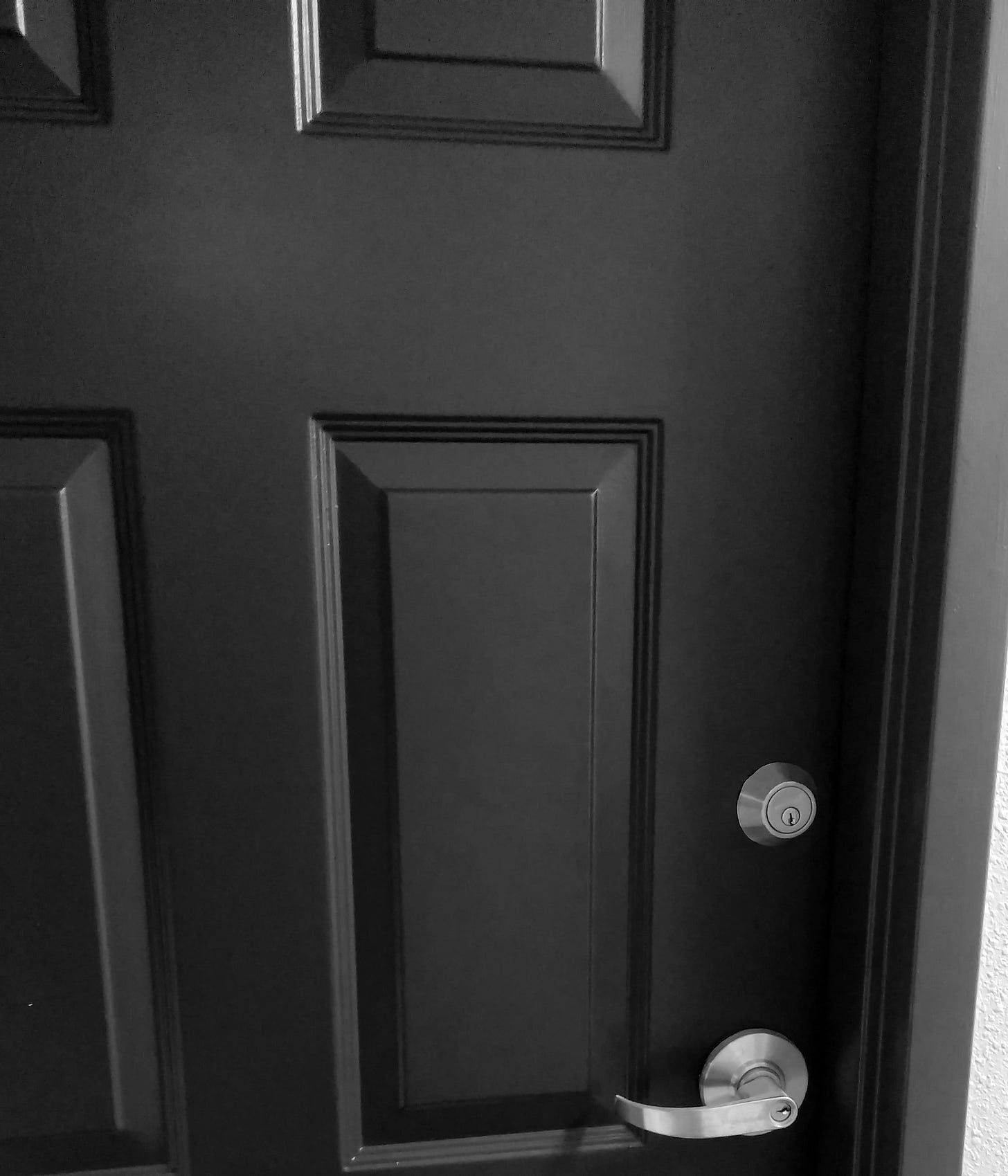 Snazzy black door.