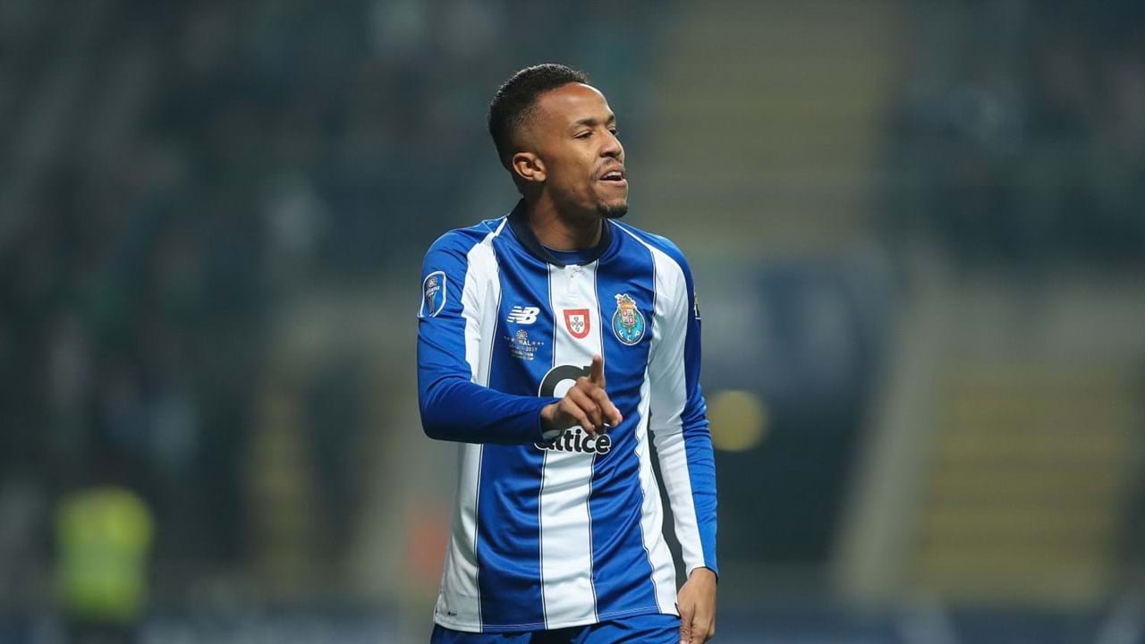 Éder Militão castigado pelo FC Porto após noitada em discoteca - Futebol -  Correio da Manhã