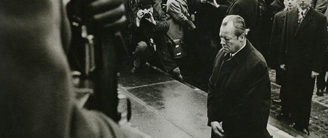 The Warsaw Genuflection: Willy Brandt's historic gesture – DHM-Blog |  Deutsches Historisches Museum