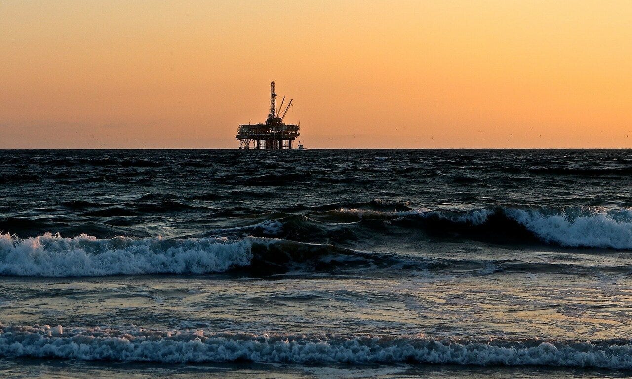 Oil drilling 150 miles off Florida's coast prompts dire warning from  members of Congress