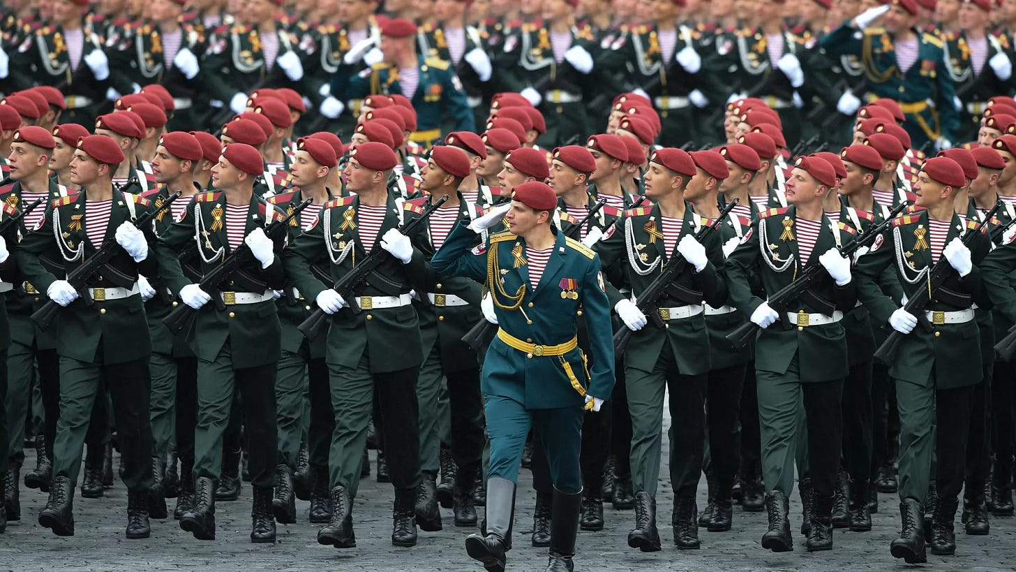 Servicemen of the Russian National Guard during the military parade marking the 72nd anniversary of Victory in the 1941-45 Great Patriotic War on Red Square, Moscow. File photo - Sputnik International, 1920, 28.10.2024