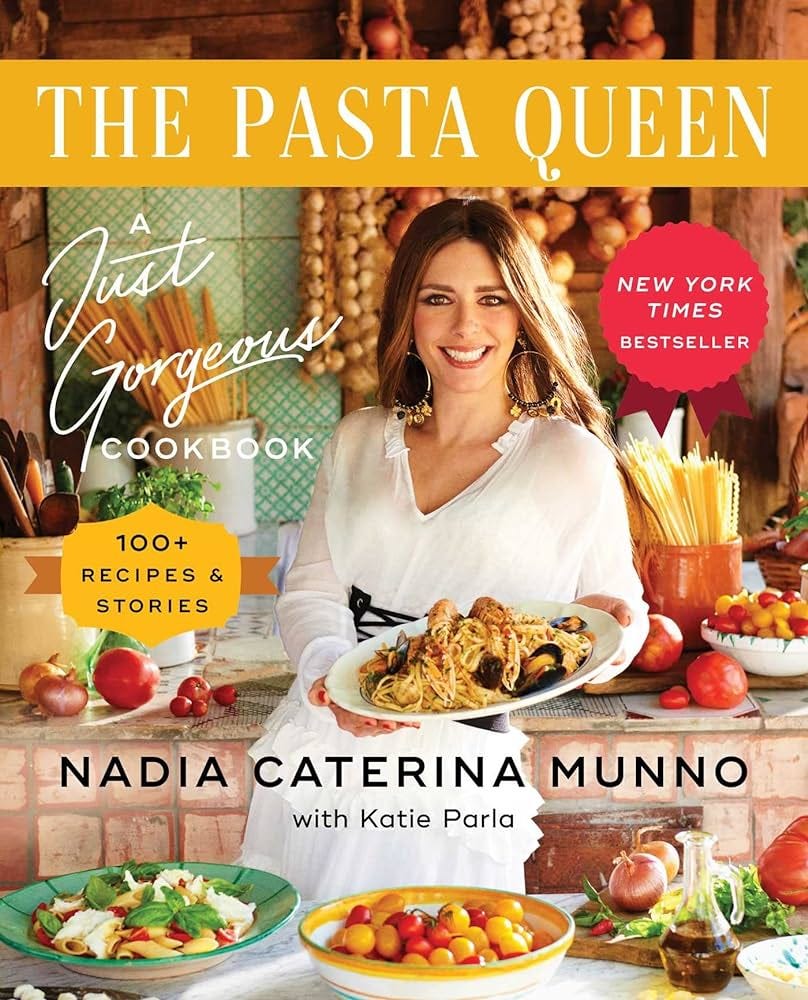 The Pasta Queen: A Just Gorgeous Cookbook: 100+ Recipes and Stories : Munno,  Nadia Caterina, Parla, Katie: Amazon.de: Bücher