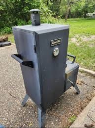 Dyna-Glo Smokers Pit Masters