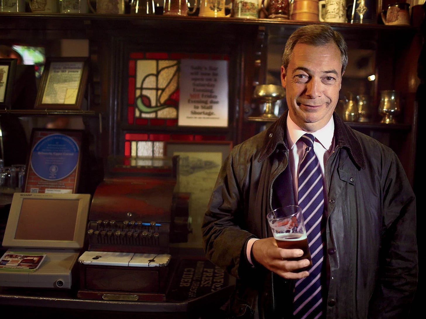 How Nigel Farage Humiliated Britain's Political Class