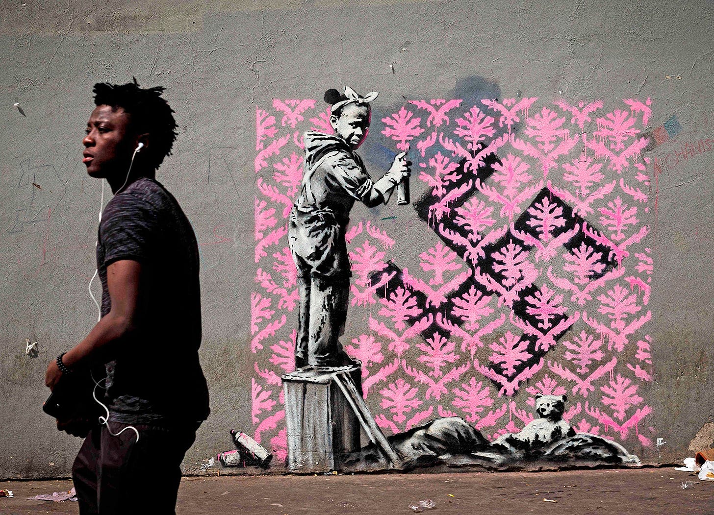 New Banksy artworks take aim at migration crisis in Paris | The Independent  | The Independent