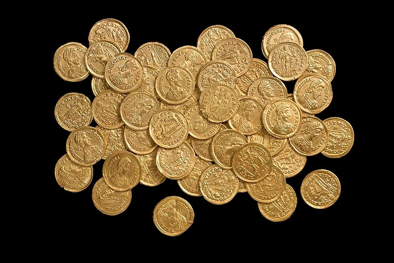File:Roman coin hoard (55 coins) (FindID 523149).jpg