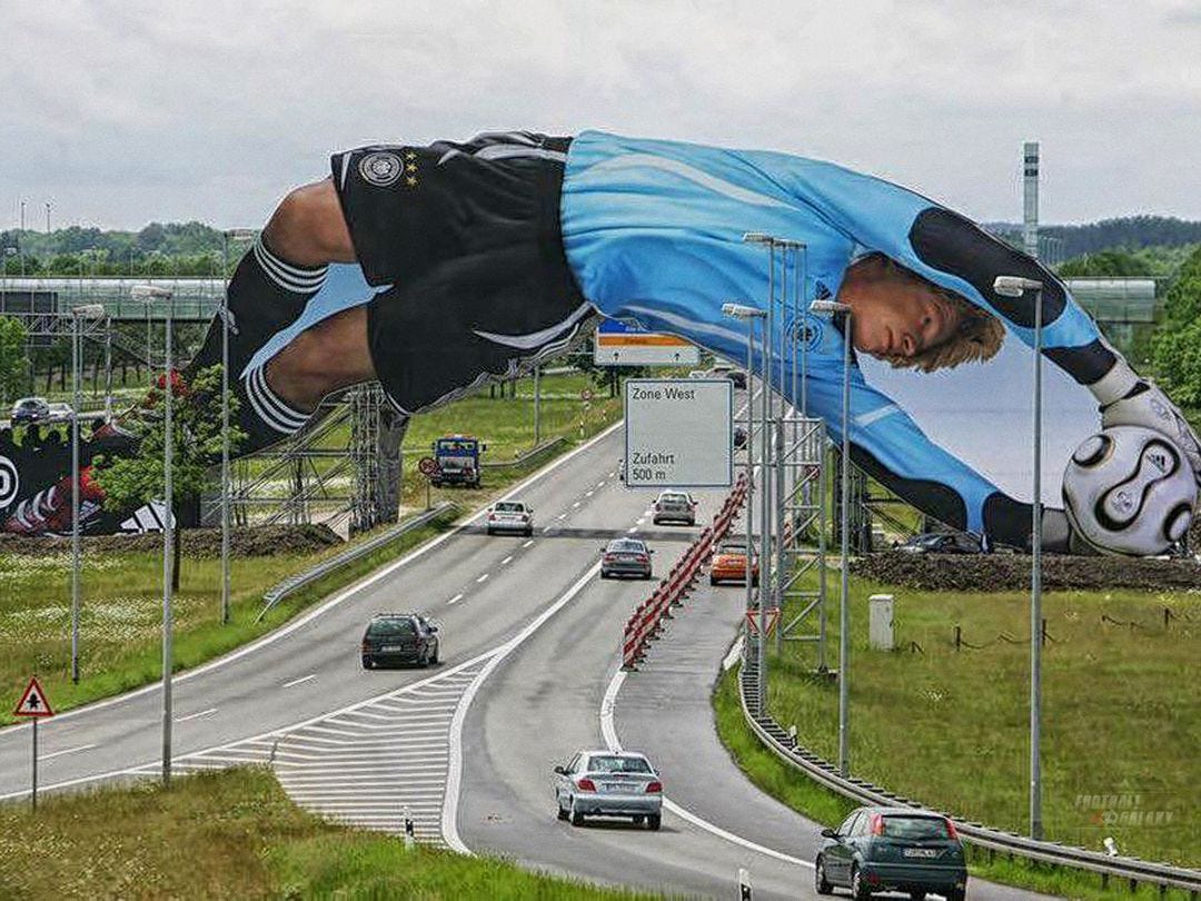 SPORTbible on X: "In 2006, Adidas installed a giant Oliver Kahn bridge in  Munich ahead of the World Cup and it was a masterpiece 🇩🇪👏  https://t.co/j2p8YX5Qoa" / X