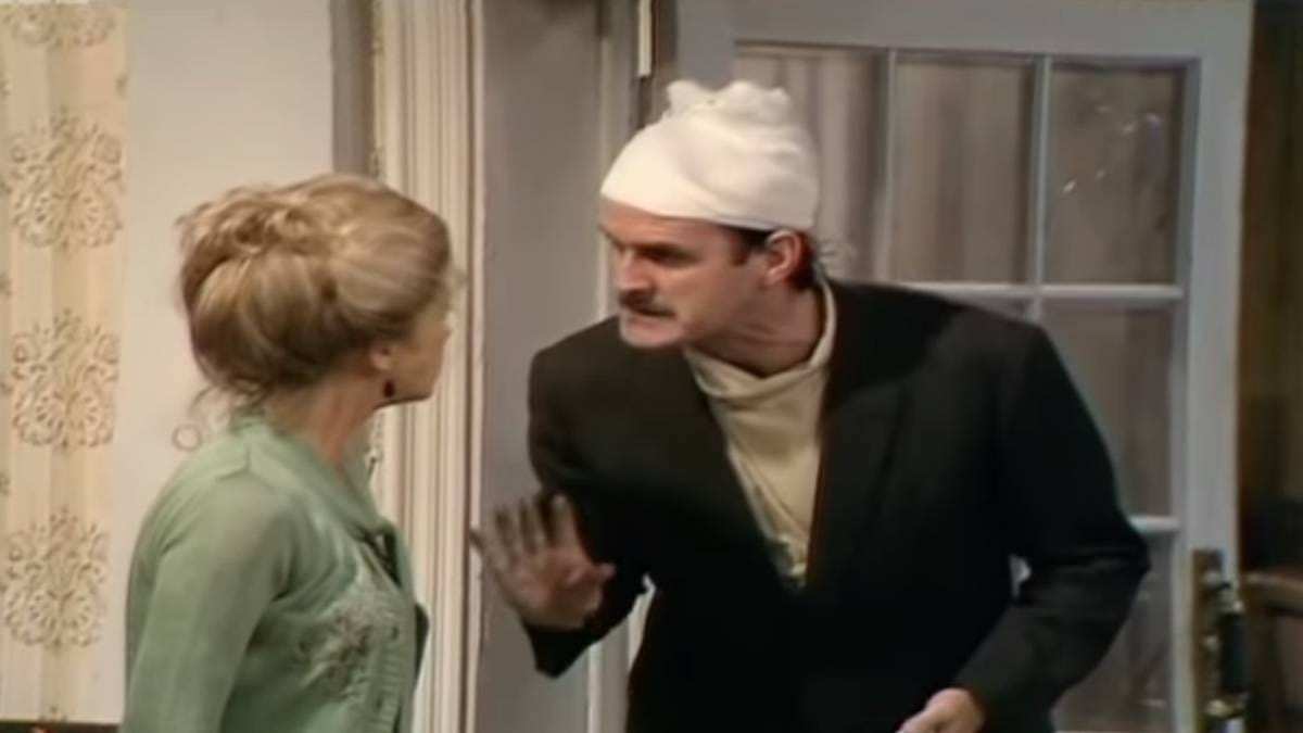 John Cleese slams UKTV decision to remove Fawlty Towers 'Don't mention the  war' episode - NZ Herald