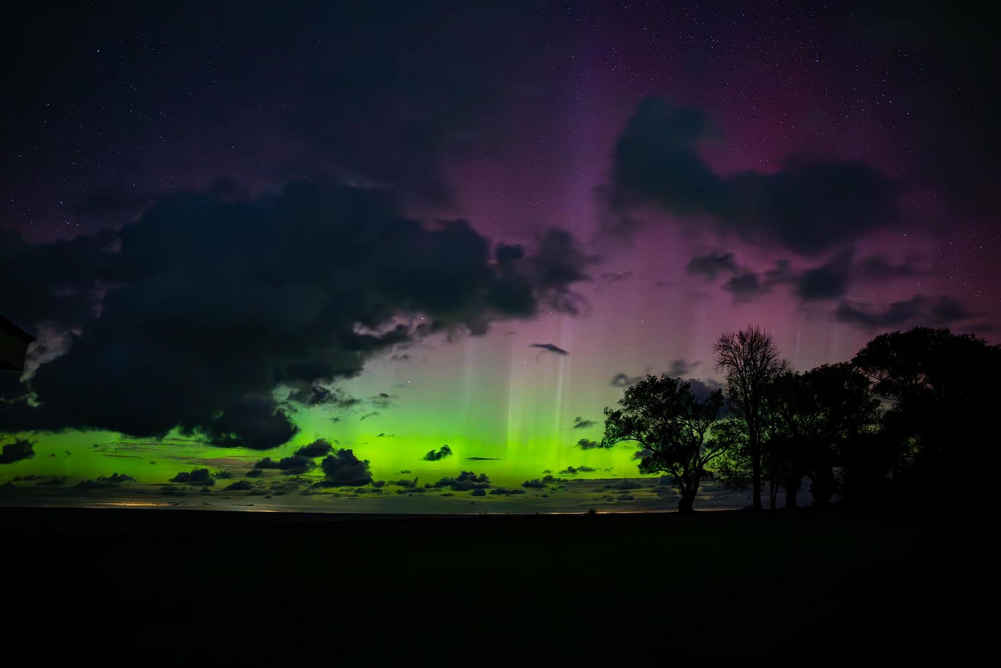 May be an image of cloud, horizon and twilight