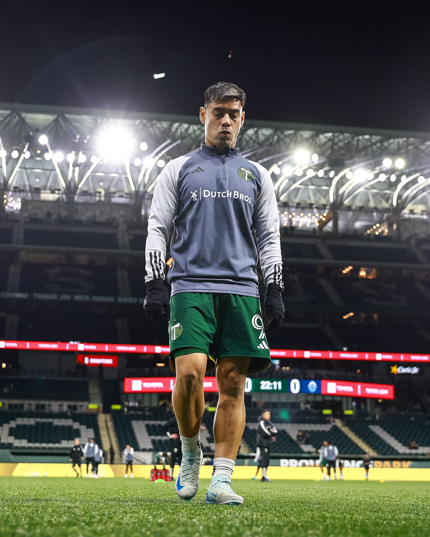 Felipe Mora during warm ups