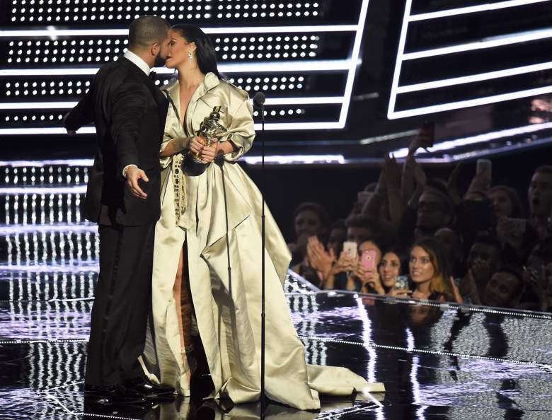 drake rihanna kiss at mtv vmas