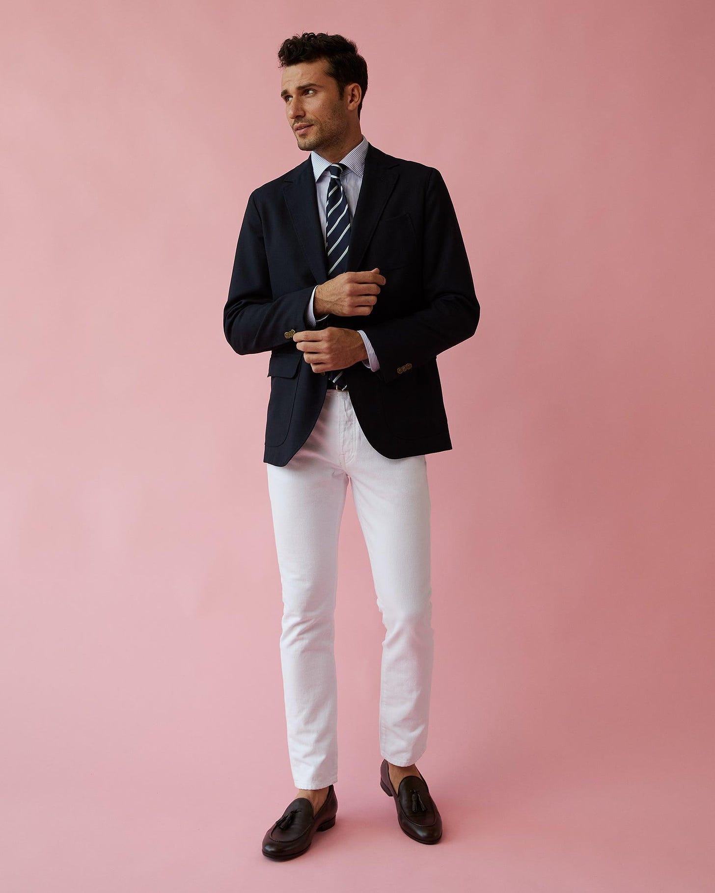 An image uploaded by bruce on Jun 17, 2024. May present: sid mashburn ghost blazer outfit, sid mashburn ghost blazer navy high-twist, sid mashburn, blazer, jeans.