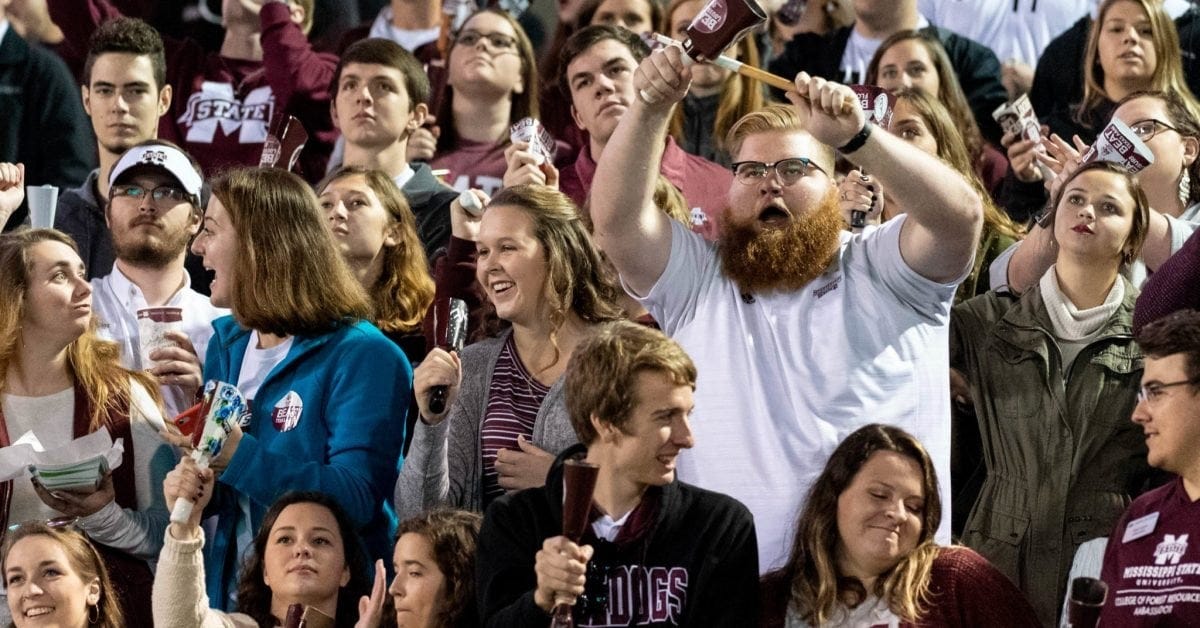 Mississippi State fans called out over cowbell ringing during Egg Bowl :  r/CFB