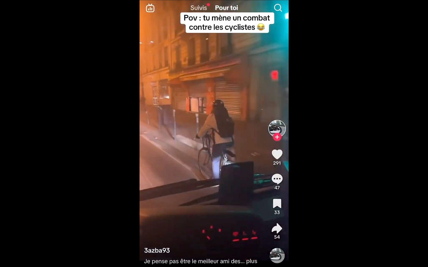 capture d'ecran tiktok : le bus frolle une cycliste